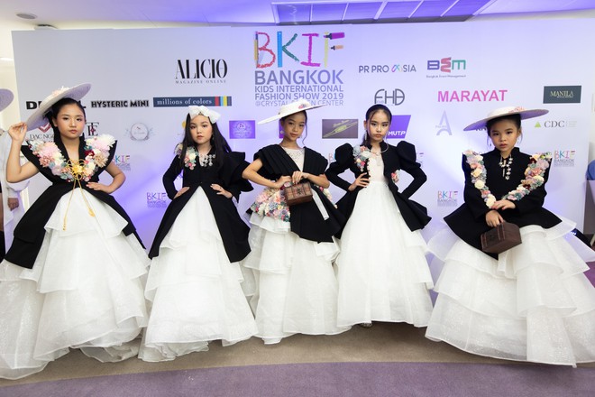 Mẫu nhí Việt khuấy đảo sàn diễn Bangkok International Kids Fashion Show 2019 - Ảnh 3.