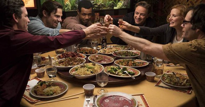 Khán giả khiếp sợ và ám ảnh cảnh diễn viên nổi tiếng đóng cảnh khỏa thân ở tuổi 85  - Ảnh 1.