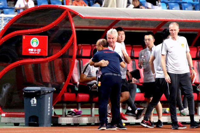 U22 Việt Nam hạ đẹp U22 Trung Quốc: Bậc thầy trò chơi, Park Hang Seo! - Ảnh 3.