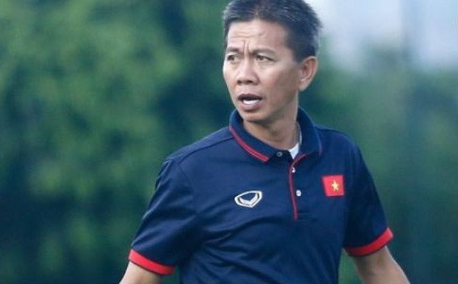 CĐV Việt Nam: 'Các cầu thủ trẻ đá không tệ, lỗi hoàn toàn là ở HLV Hoàng Anh Tuấn'