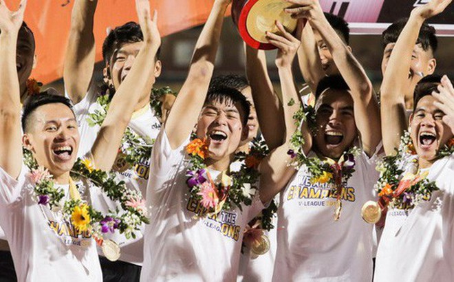 Chung kết Cúp QG 2019: Hà Nội FC thống trị tuyệt đối bóng đá Việt và chuyện dành cả thanh xuân để vô địch