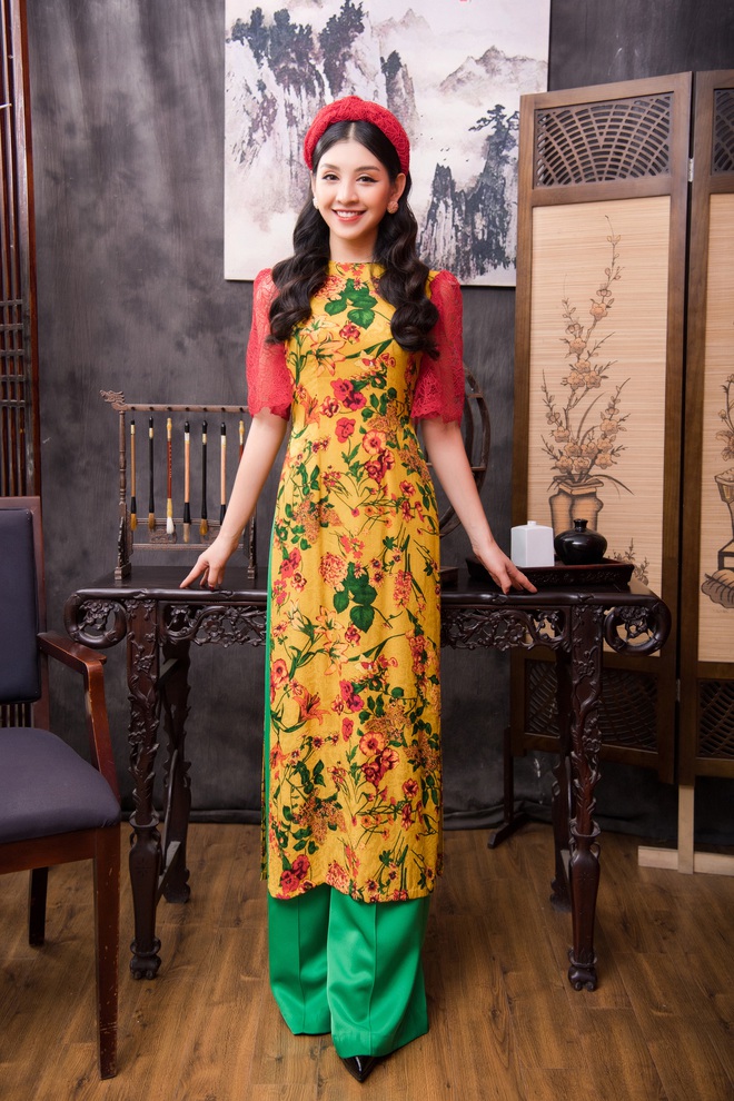 Người đẹp tài năng Lê Thanh Tú trẻ trung, hiện đại với áo dài cách tân - Ảnh 2.