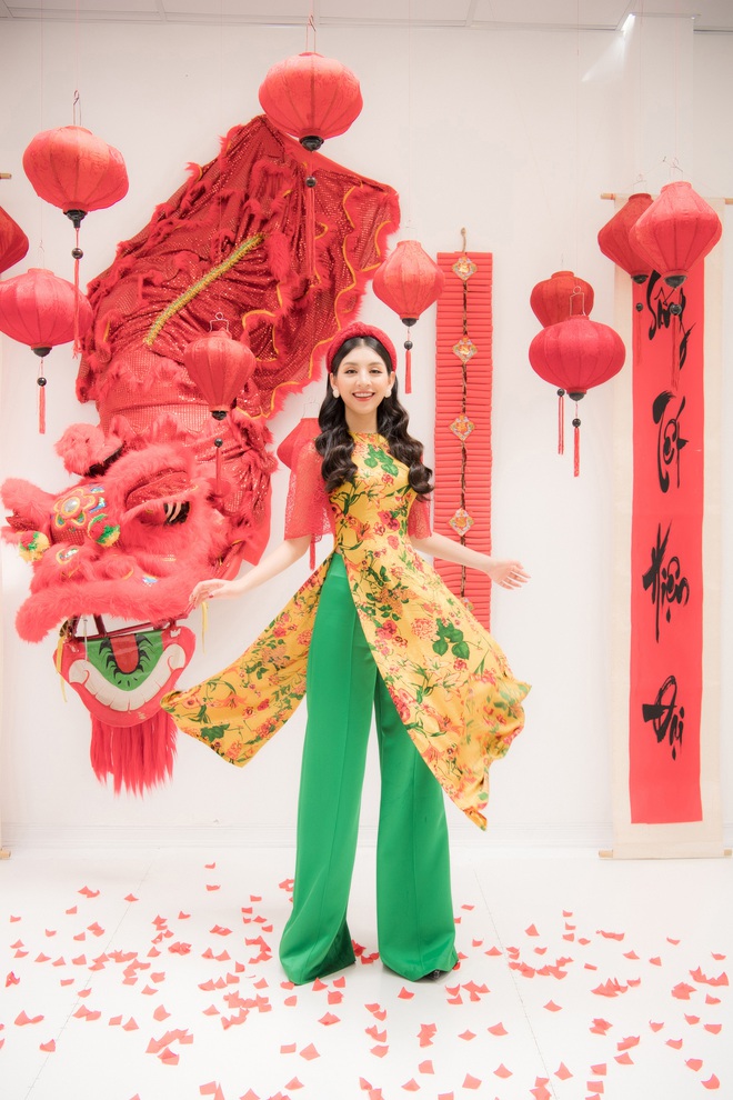 Người đẹp tài năng Lê Thanh Tú trẻ trung, hiện đại với áo dài cách tân - Ảnh 4.