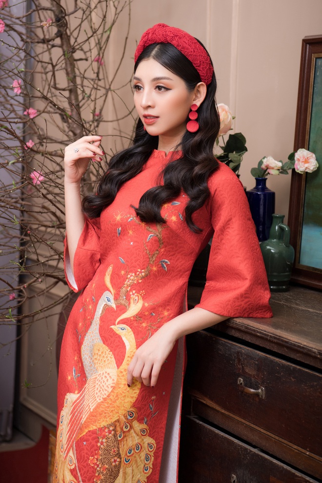 Người đẹp tài năng Lê Thanh Tú trẻ trung, hiện đại với áo dài cách tân - Ảnh 5.