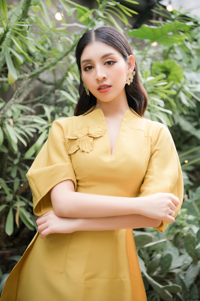 Người đẹp tài năng Lê Thanh Tú trẻ trung, hiện đại với áo dài cách tân - Ảnh 9.