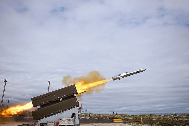 [ẢNH] Hải quân Mỹ đánh trúng mục tiêu từ khoảng cách 200km bằng tên lửa tàng hình - Ảnh 17.