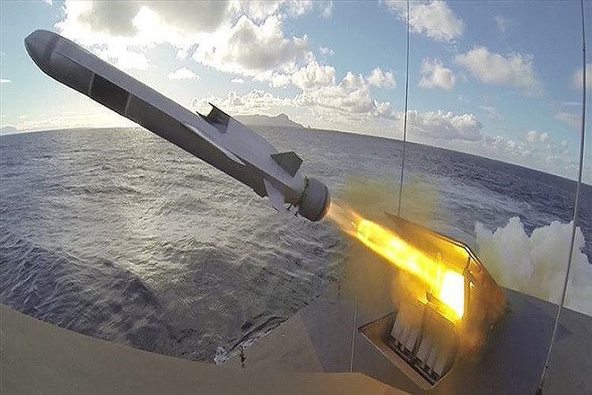 [ẢNH] Hải quân Mỹ đánh trúng mục tiêu từ khoảng cách 200km bằng tên lửa tàng hình - Ảnh 8.