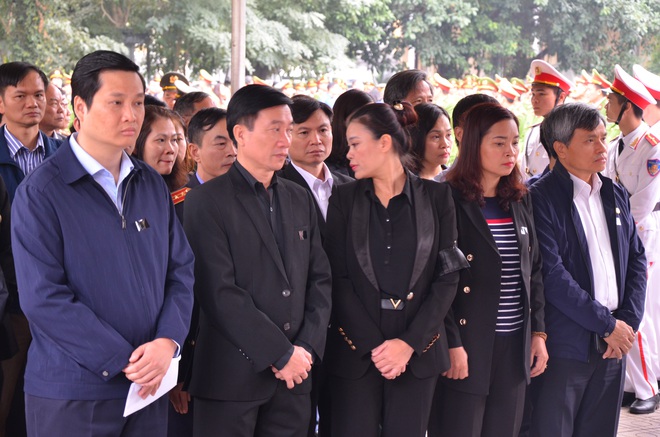 Thủ tướng Nguyễn Xuân Phúc tới viếng 3 chiến sĩ hy sinh ở Đồng Tâm - Ảnh 18.