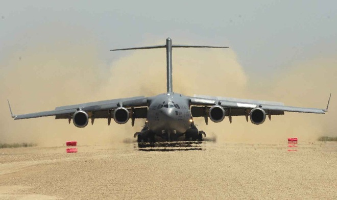 Gã khổng lồ C-17 vừa chở cả ngàn binh sĩ Mỹ tới Trung Đông - Ảnh 20.