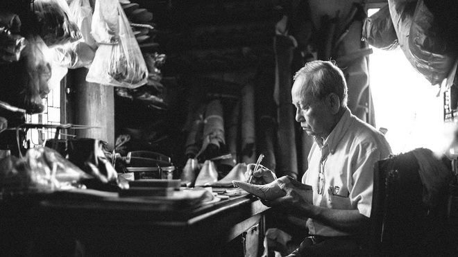 Nghệ nhân 89 tuổi từng đóng giày cho Đàm Vĩnh Hưng, Lam Trường: Tôi vẫn làm việc 10 tiếng một ngày - Ảnh 1.