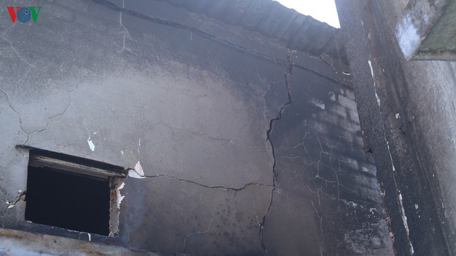Cận cảnh bên trong căn nhà bị cháy khiến 5 người chết ở TP HCM - Ảnh 7.