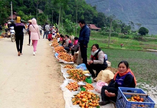 Độc đáo chợ phiên phố Đòn có từ thời Pháp ở vùng cao Thanh Hóa - Ảnh 4.