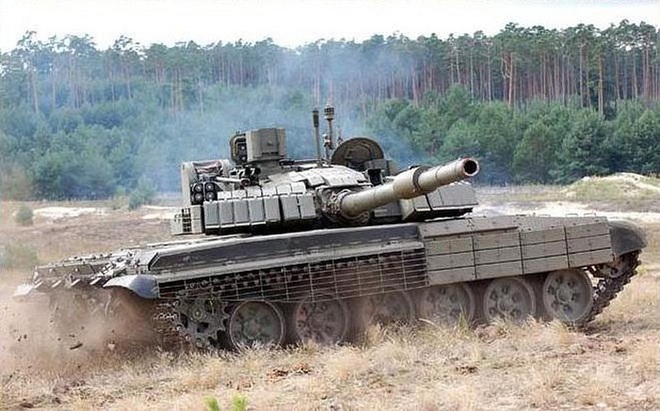 Liên Xô cũng không thể ngờ xe tăng T-72 được độ tới 3 khẩu pháo - Ảnh 12.