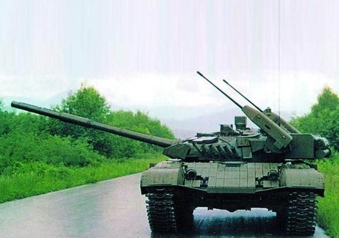 Liên Xô cũng không thể ngờ xe tăng T-72 được độ tới 3 khẩu pháo - Ảnh 14.