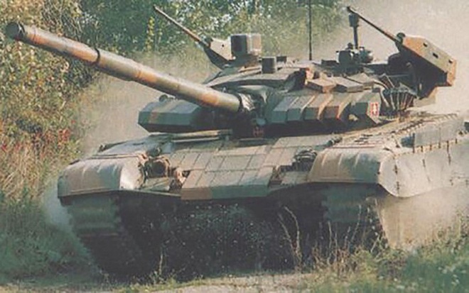 Liên Xô cũng không thể ngờ xe tăng T-72 được độ tới 3 khẩu pháo - Ảnh 17.