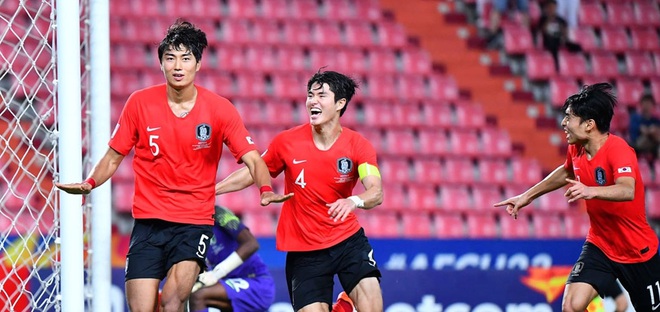 Người hùng đưa U23 Hàn Quốc vô địch U23 châu Á từng bị Công Phượng xỏ mũi - Ảnh 2.