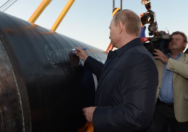 Vẽ đường ống khí đốt chằng chịt khắp châu Âu: Di sản vĩ đại ông Putin để lại cho nước Nga khi về hưu? - Ảnh 1.