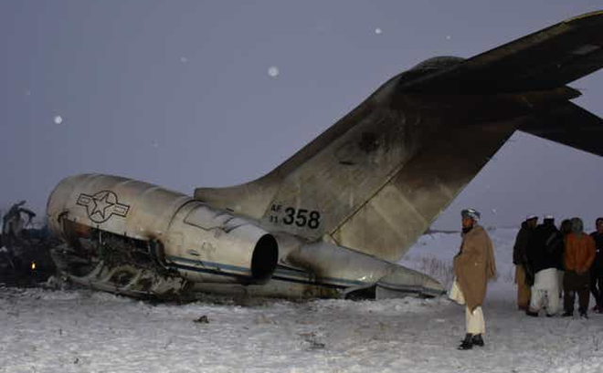 Máy bay E-11A rơi ở Afghanistan: SEAL Team 6 "cướp" thi thể nạn nhân từ tay Taliban?