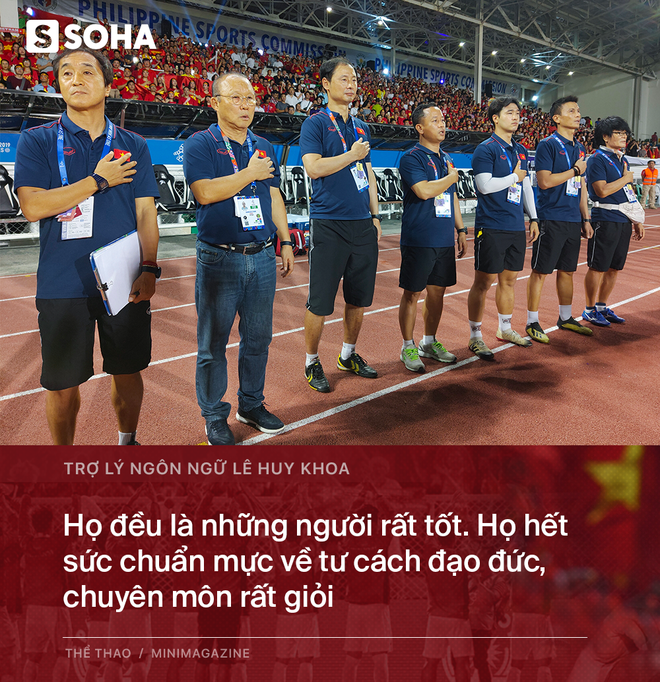 Trợ lý ngôn ngữ Lê Huy Khoa: Cởi đồ cầu thủ ra đi. Người đầy sẹo, chân biến dạng. Trời ơi, tội lắm - Ảnh 9.