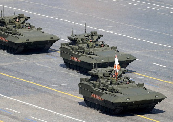 Uy lực khủng khiếp từ xe chiến đấu bộ binh T-15 Armata của Nga - Ảnh 2.