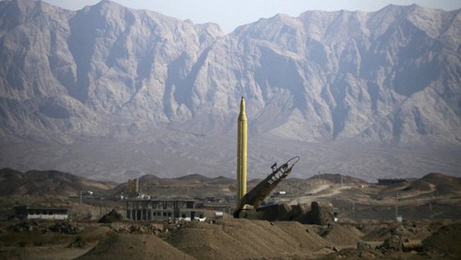 [ẢNH] Tên lửa mang đầu đạn hạt nhân Iran có thể trả đũa Mỹ sau khi tư lệnh bị ám sát - Ảnh 11.