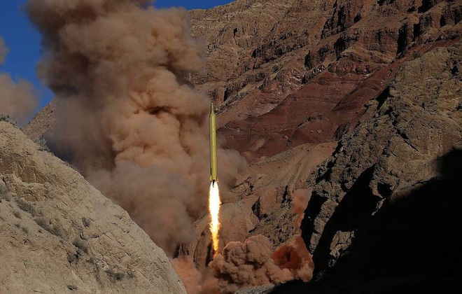 [ẢNH] Tên lửa mang đầu đạn hạt nhân Iran có thể trả đũa Mỹ sau khi tư lệnh bị ám sát - Ảnh 4.