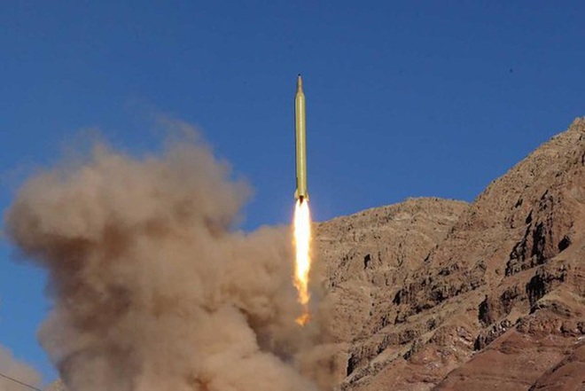 [ẢNH] Tên lửa mang đầu đạn hạt nhân Iran có thể trả đũa Mỹ sau khi tư lệnh bị ám sát - Ảnh 7.