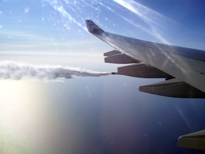 Bí mật sau việc máy bay có thể xả hàng tấn nhiên liệu vào bầu khí quyển - Ảnh 2.