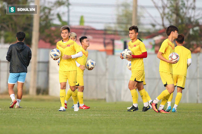 U23 Việt Nam nhận tin xấu, nhiều khả năng vắng người khổng lồ ở hàng thủ khi gặp UAE - Ảnh 4.