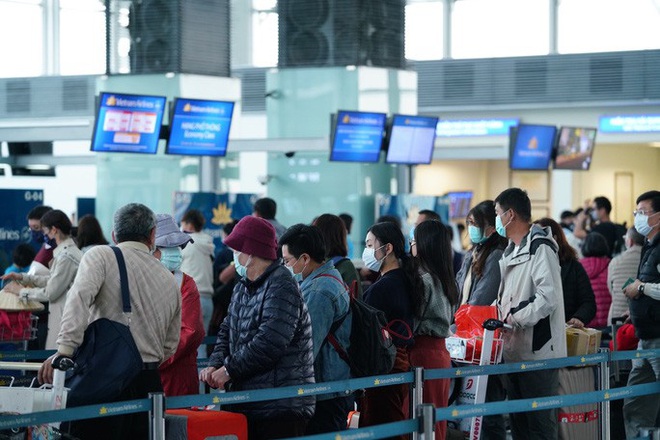 Lý do 27 khách Trung Quốc không lên máy bay rời Nội Bài về nước - Ảnh 1.