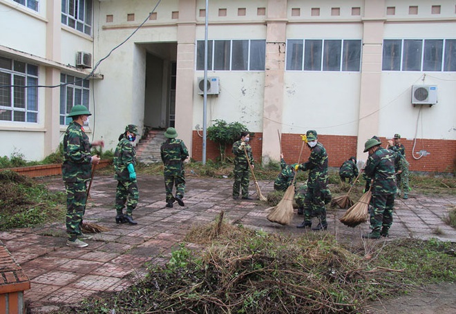 Vĩnh Phúc huy động lực lượng lắp đặt Bệnh viện dã chiến 300 giường đối phó virus Corona - Ảnh 3.