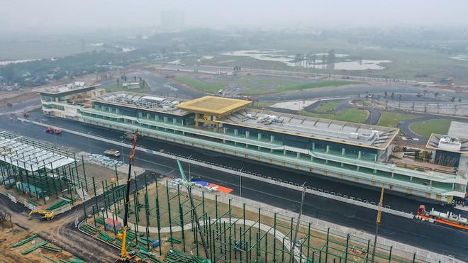 Cận cảnh đại công trường F1 Hà Nội trong giai đoạn nước rút - Ảnh 1.