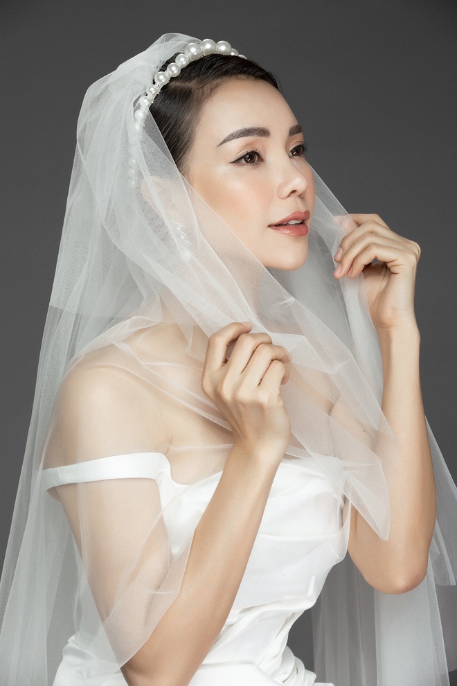 Trà Ngọc Hằng mặc váy cưới gợi cảm, khẳng định chưa có tình yêu mới - Ảnh 6.