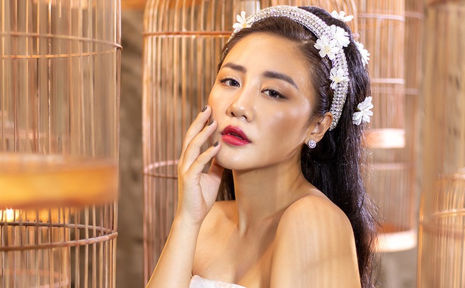 Văn Mai Hương, Lân Nhã cùng tung MV khoe giọng hát ngọt ngào, da diết