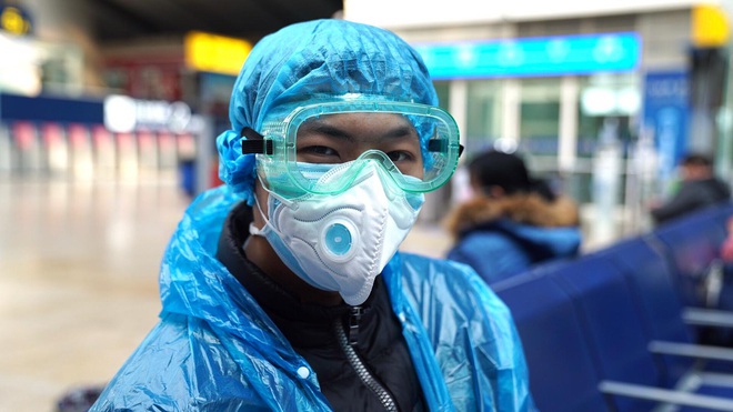 Tỉnh Hồ Bắc (TQ) ghi nhận thêm 139 ca tử vong, 2.420 ca nhiễm virus corona; Ngoại trưởng TQ nhắc nhở Mỹ - Ảnh 1.