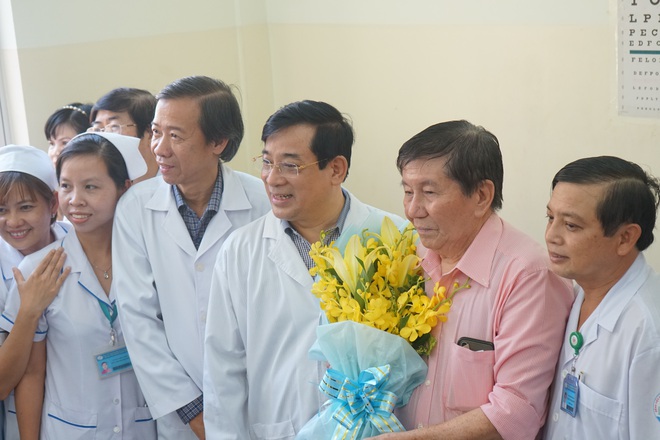 Bệnh nhân thứ 3 nhiễm corona ở Sài Gòn được chữa khỏi: Tôi từ chỗ chết trở về - Ảnh 4.
