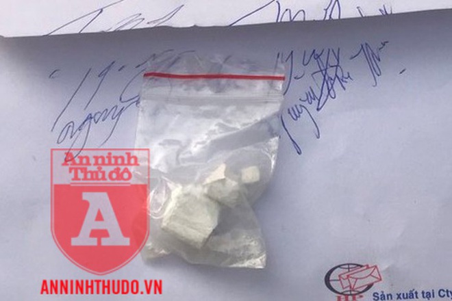 Bị Cảnh sát 141 phát hiện gói heroin, đối tượng xin tha vì... gần nhà - Ảnh 2.