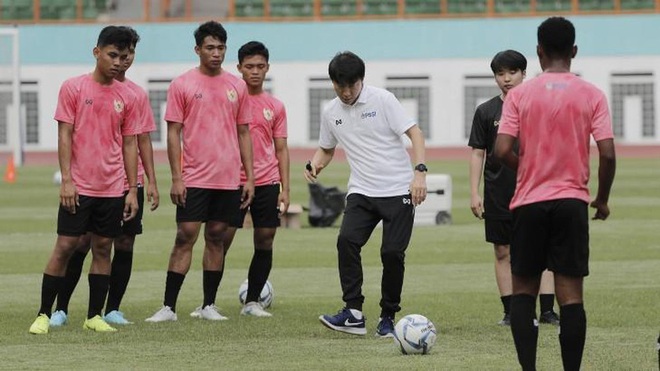 HLV Hàn Quốc đặt mục tiêu làm điều hàng trăm triệu CĐV Indonesia thèm khát tại AFF Cup - Ảnh 1.