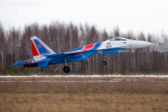 Mãn nhãn với khả năng tác chiến của vua chiến trường Syria Su-35S - Ảnh 7.