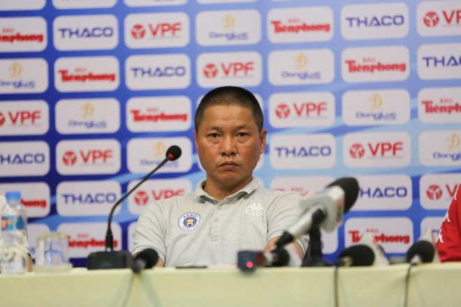 HLV Chu Đình Nghiêm báo tin xấu lực lượng cho Hà Nội FC - Ảnh 1.