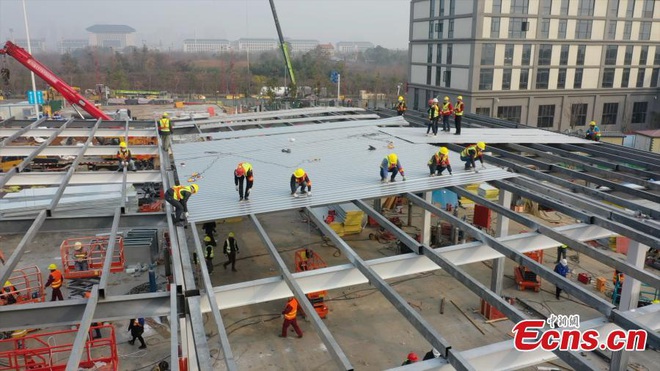 [VIDEO] Trung Quốc xây thần tốc bệnh viện Lôi Thần Sơn 1.600 giường ở Vũ Hán: Đã hoàn thành 80% - Ảnh 3.