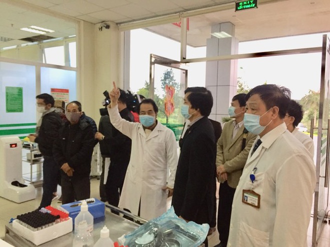 Việt Nam đã điều trị khỏi cho 3 người nhiễm virus corona - Ảnh 1.