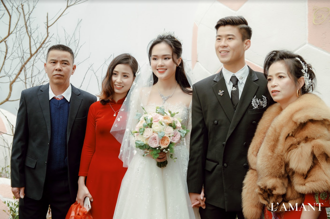 TRỰC TIẾP đám cưới hoành tráng của Duy Mạnh - Quỳnh Anh: Quỳnh Anh lên xe về nhà chồng - Ảnh 6.