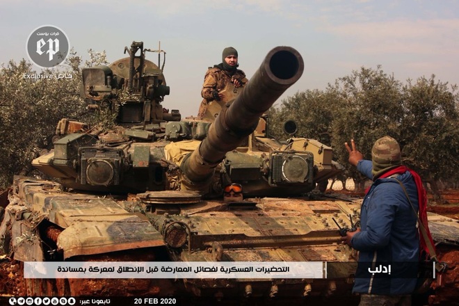 Phiến quân Syria vừa trao cho TNK món quà vô giá: Bí mật trên T-90 Nga sắp bị bóc trần? - Ảnh 1.
