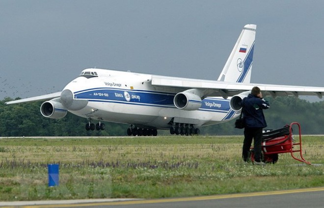 [ẢNH] Chương trình nâng cấp siêu vận tải cơ An-124 của Nga gặp khó - Ảnh 13.