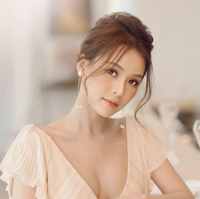 Chưa đầy 30 tuổi, hot girl Sam đã có loạt tài sản khủng và cuộc sống nhiều người ngưỡng mộ - Ảnh 1.