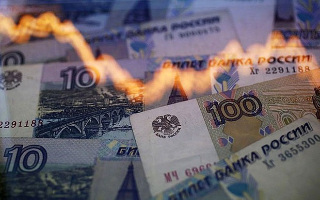 [ẢNH] Hứng chịu cú đấm kép, nền kinh tế Nga đối diện nguy cơ nghiêm trọng - Ảnh 3.