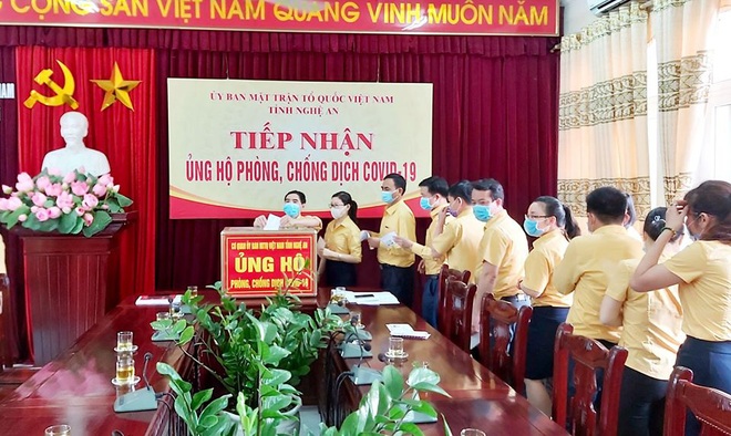 Dịch Covid-19 ngày 25/3: Phát hiện nguồn lây Covid-19 mới ở huyện Bình Chánh; Bộ Nội vụ cấm công chức nhận đồ cá nhân tại nơi làm việc - Ảnh 1.