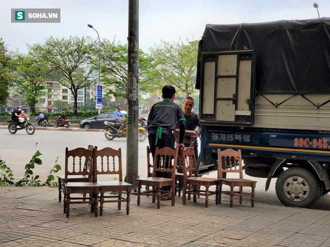 Trung tâm Hà Nội vắng lặng khi hàng loạt quán cà phê, hàng ăn đồng loạt đóng cửa - Ảnh 9.