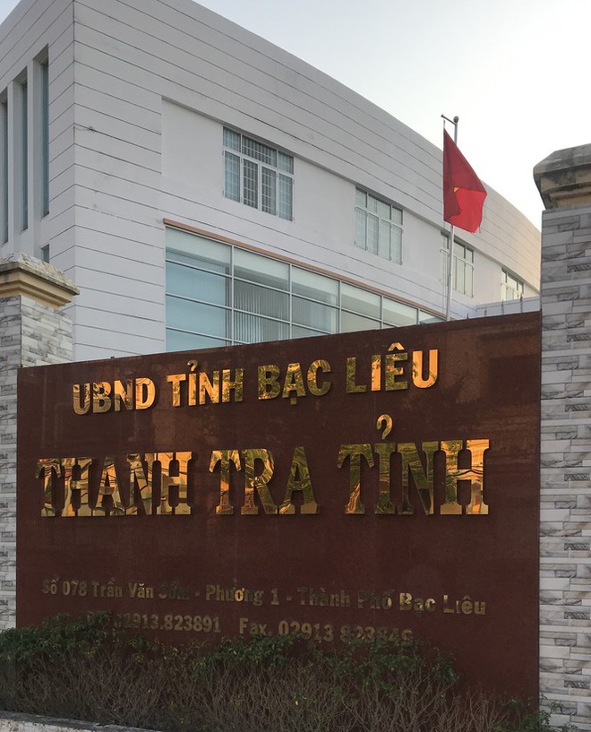 Vụ chuyển tiền cho thanh tra viên sẽ xử lý thế nào? - Ảnh 1. Vụ chuyển tiền cho thanh tra viên sẽ xử lý thế nào? - Ảnh 1.